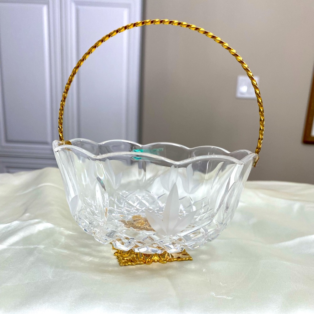 EUC VTG SMALL KILLARNEY CRYSTAL BOWL WITH 22k GOLD HANDLE AND BASE